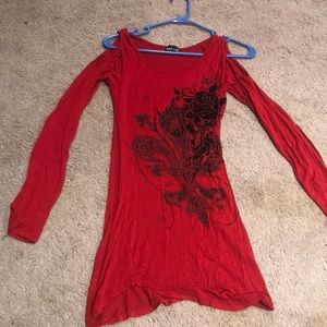 Wet seal red top